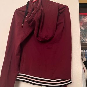 Guess sweatshirt with hood